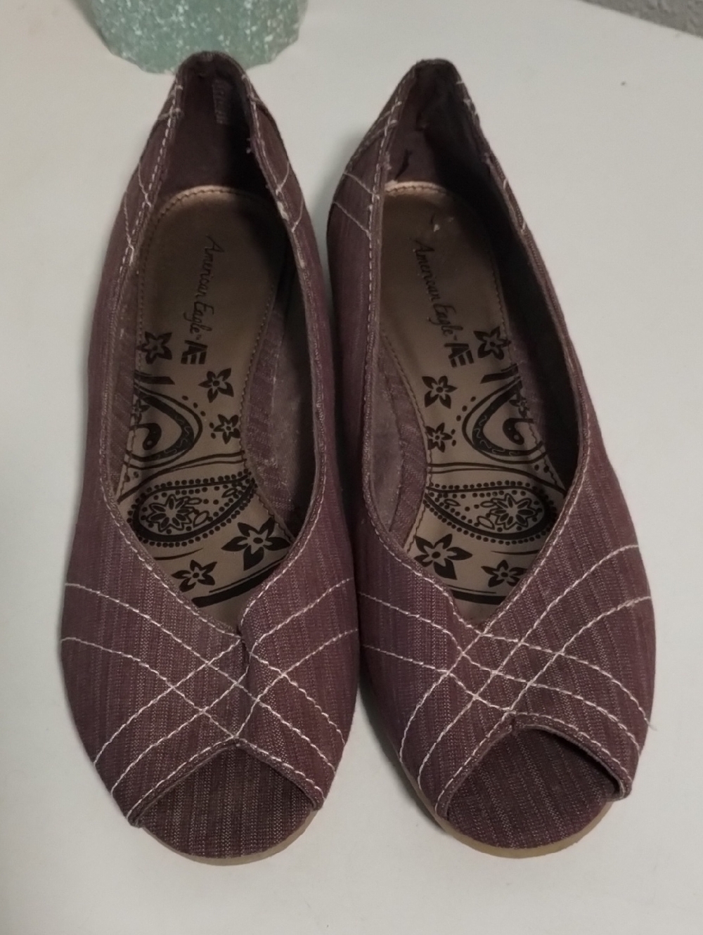 American Eagle Outfitters Mauve Peep-Toe Flats with White Stitching